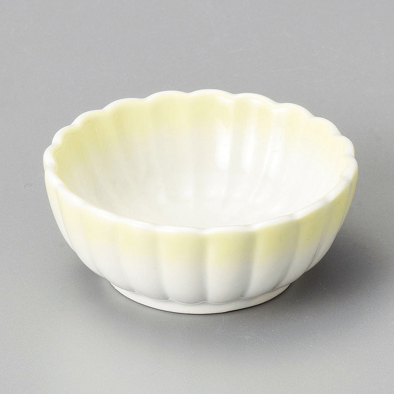 山万 13429-180 イエロー菊型豆小鉢  1個（ご注文単位1個）【直送品】