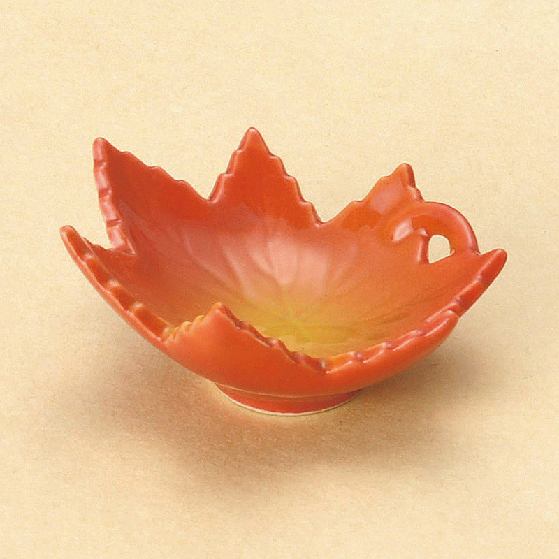 山万 13438-410 もみじ型赤珍味入  1個（ご注文単位1個）【直送品】