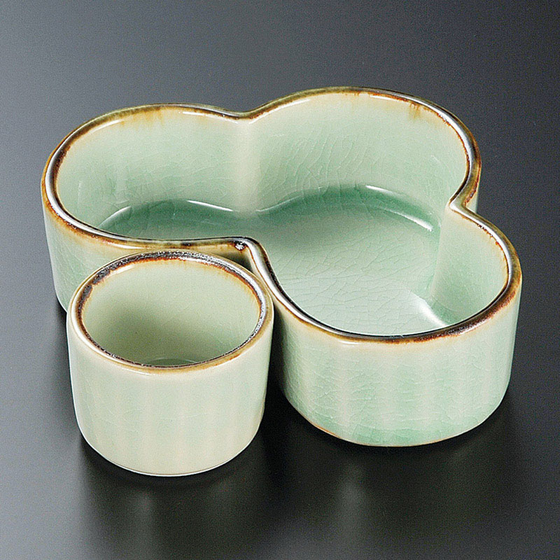 山万 14530-550 ビードロ灰釉渕錆松花堂松型組鉢 1個（ご注文単位1個）【直送品】