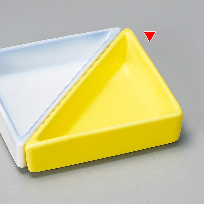 山万 14528-550 レモン三角松花堂  1個（ご注文単位1個）【直送品】