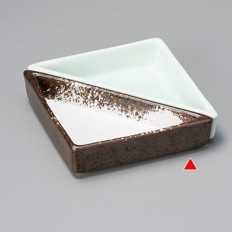 山万 14526-550 鉄仙花白吹き三角松花堂  1個（ご注文単位1個）【直送品】