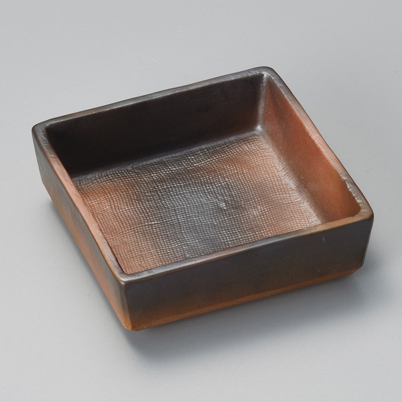 山万 14620-550 黒彩切立4.0正角  1個（ご注文単位1個）【直送品】