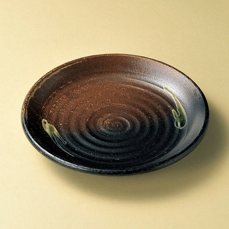 山万 19626-250 備前黒吹切立厚口8.5皿  1個（ご注文単位1個）【直送品】