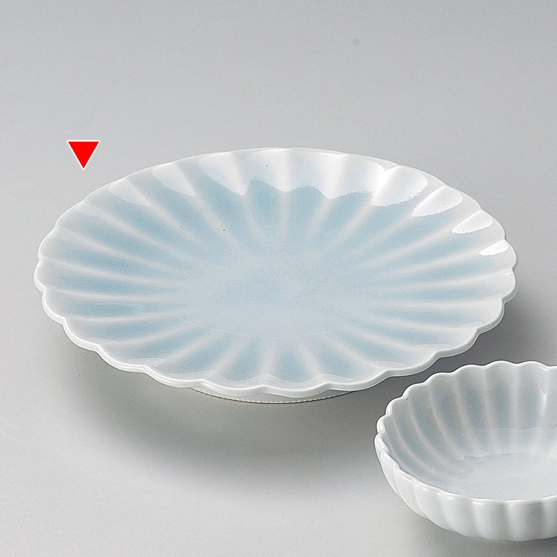 山万 20813-580 青白磁菊型天皿  1個（ご注文単位1個）【直送品】