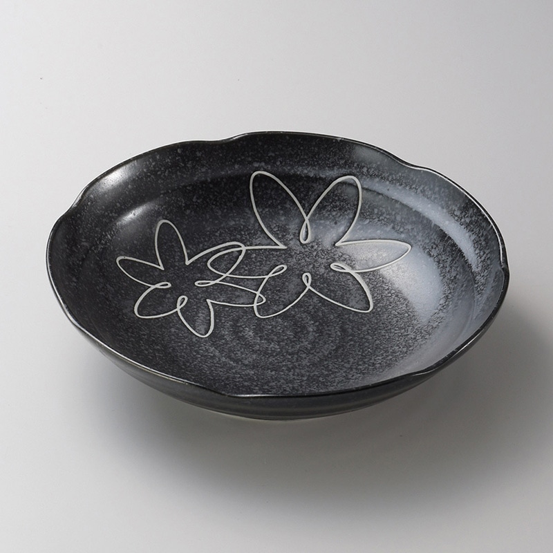 山万 22413-310 ゆうか黒6.8深皿  1個（ご注文単位1個）【直送品】