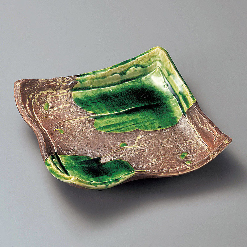 山万 22603-140 さび釉ヒワ流し正角8.0皿  1個（ご注文単位1個）【直送品】