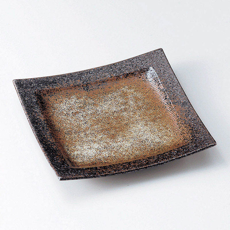 山万 23224-230 黒千段角皿(中)  1個（ご注文単位1個）【直送品】