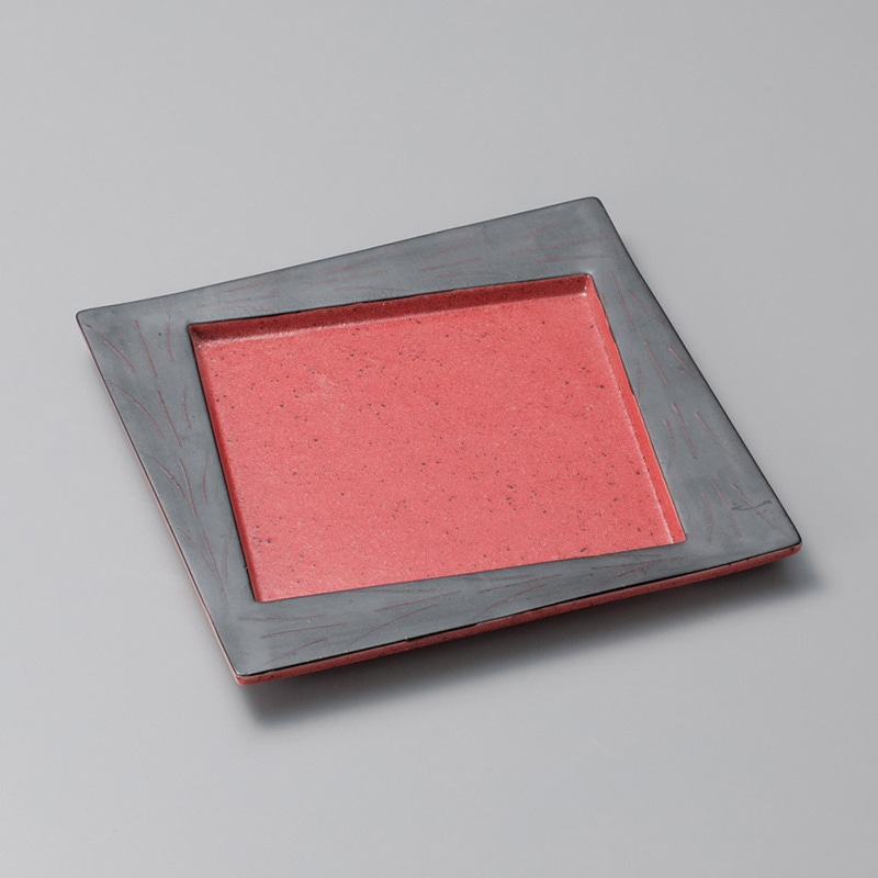 山万 23222-100 レッド黒巻角中皿  1個（ご注文単位1個）【直送品】