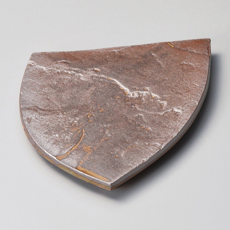 山万 23507-460 灰流し石目三つ足三角中皿 1個(ご注文単位1個)【直送品】