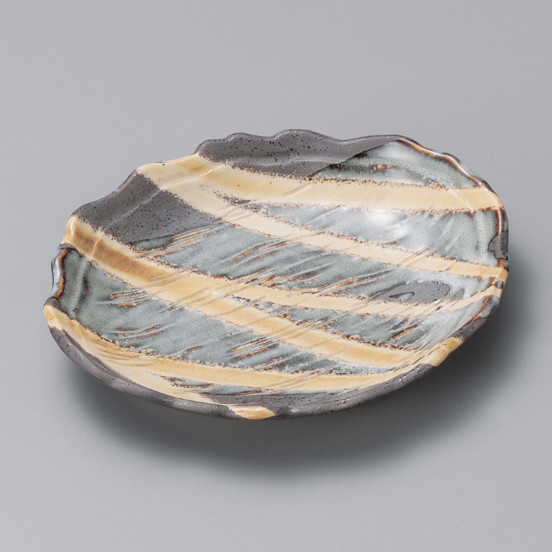 山万 23619-100 乱線白流しソギ入楕円皿 小 1個（ご注文単位1個）【直送品】