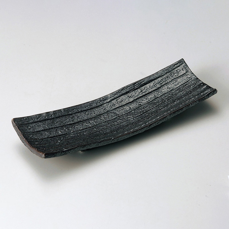 山万 24112-230 黒四足さんま皿  1個（ご注文単位1個）【直送品】