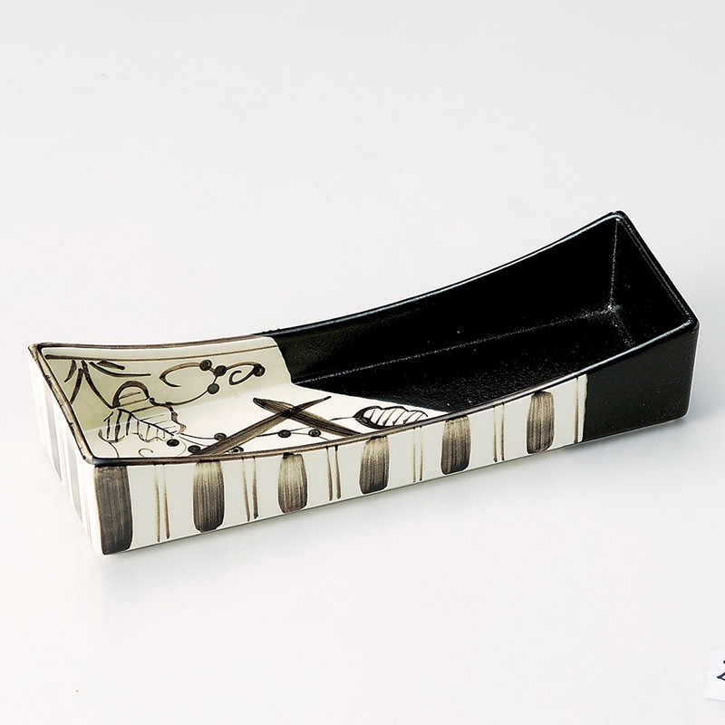 山万 25114-100 黒織部つた絵切立長角前菜皿 1個（ご注文単位1個）【直送品】