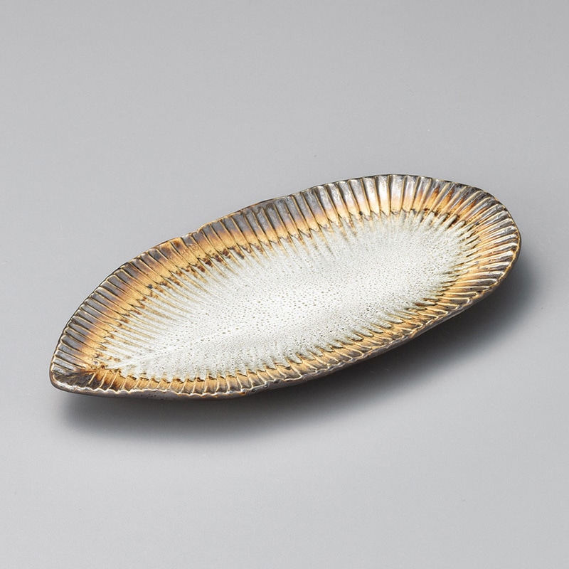 山万 26410-100 あかね葉型楕円小皿 1個（ご注文単位1個）【直送品】