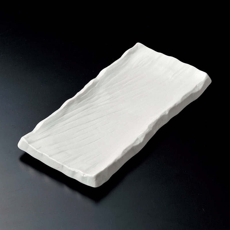 山万 26811-130 白マット荒彫まな板皿 1個（ご注文単位1個）【直送品】