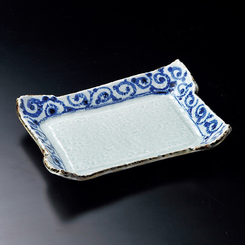 山万 26714-250 染付タコ唐草長角8.5寸皿 1個（ご注文単位1個）【直送品】