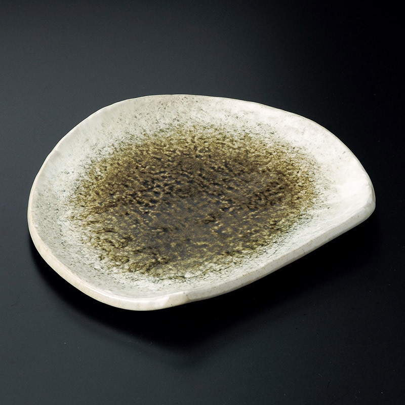 山万 27515-570 織部かすみ半月浜付7.0皿 1個（ご注文単位1個）【直送品】