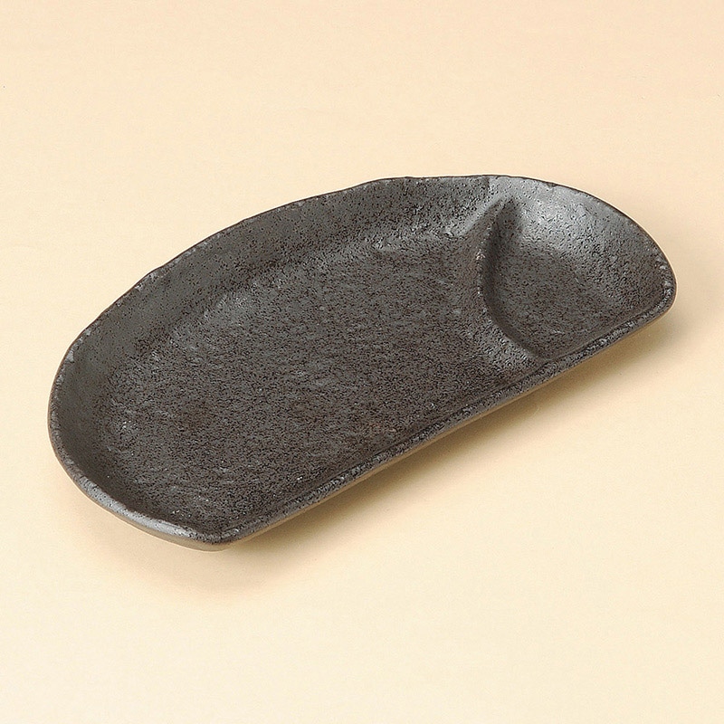 山万 28305-180 ゆず黒半月仕切皿 1個（ご注文単位1個）【直送品】