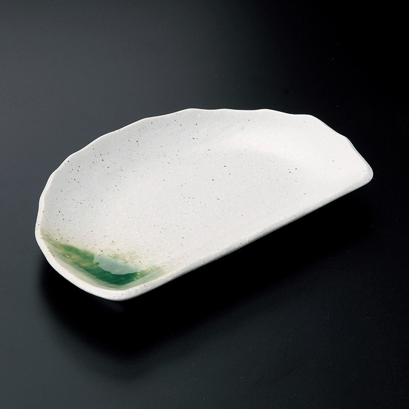 山万 28320-190 若草半月焼物皿 1個（ご注文単位1個）【直送品】