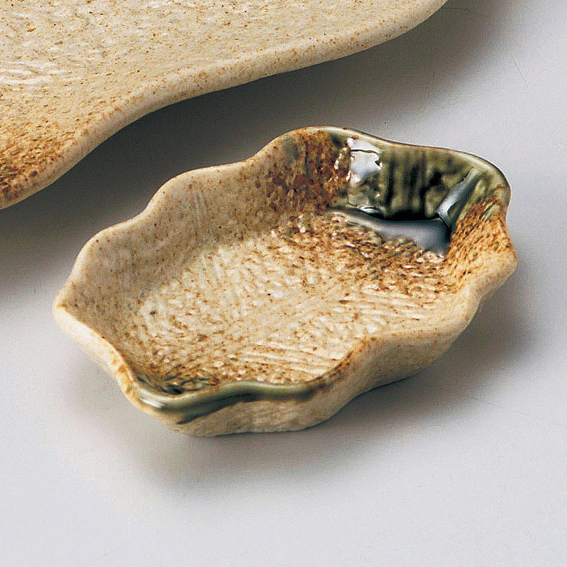 山万 28605-550 伊賀織部木の葉型長角小皿 1個（ご注文単位1個）【直送品】