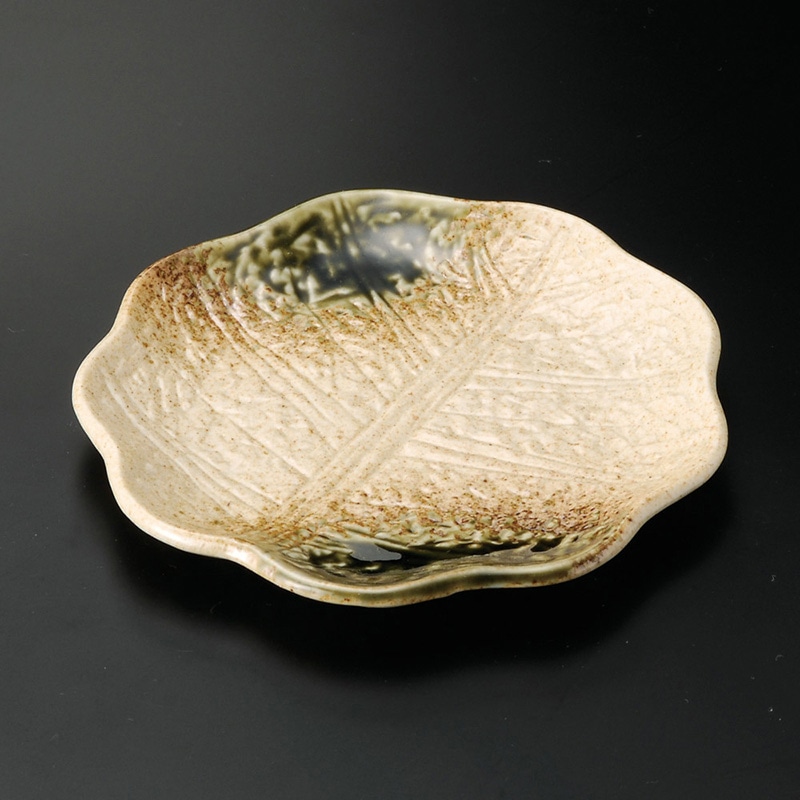 山万 29802-550 伊賀織部木の葉型5.0寸丸皿 1個(ご注文単位1個)【直送品】