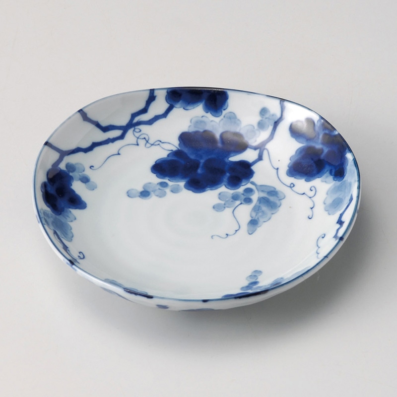 山万 30951-170 藍染ぶどう三角4.0皿 1個（ご注文単位1個）【直送品】