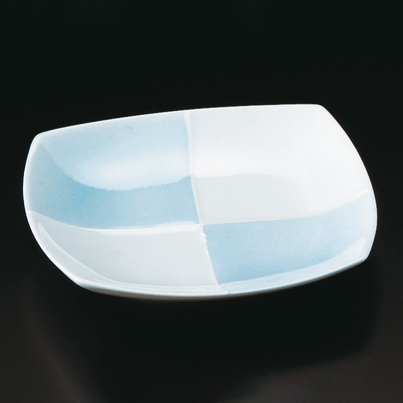 山万 31101-730 青磁市松角小皿(有田焼) 1個（ご注文単位1個）【直送品】