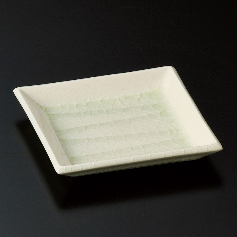 山万 31115-570 削ぎベージュ角皿(小) 1個（ご注文単位1個）【直送品】