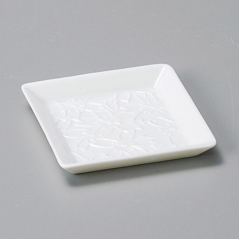 山万 31134-450 白磁正角豆皿桜 1個（ご注文単位1個）【直送品】