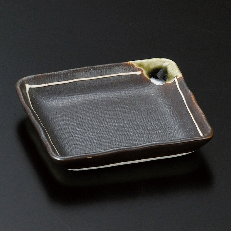 山万 31224-510 鉄釉白ライン正角小皿 1個（ご注文単位1個）【直送品】