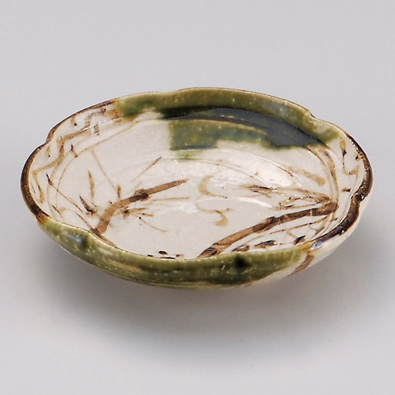 山万 31316-510 織部花小皿(手造り) 1個（ご注文単位1個）【直送品】
