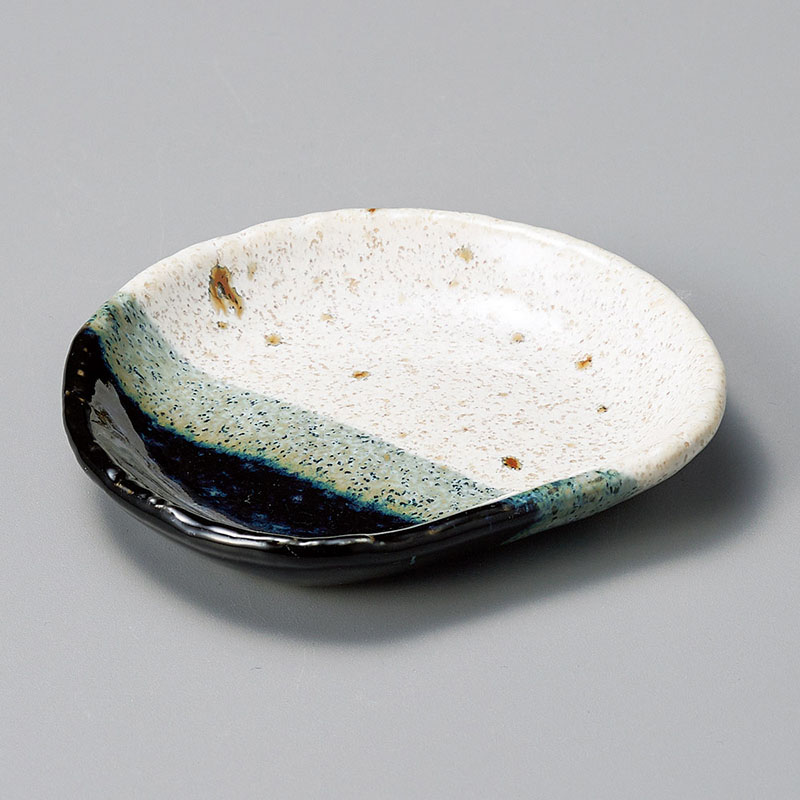 山万 31808-230 ぬり分半月小皿 1個(ご注文単位1個)【直送品】