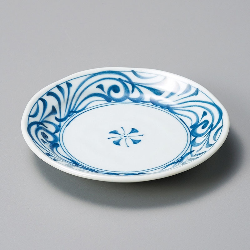 山万 31911-190 古染唐草3.5皿 1個（ご注文単位1個）【直送品】