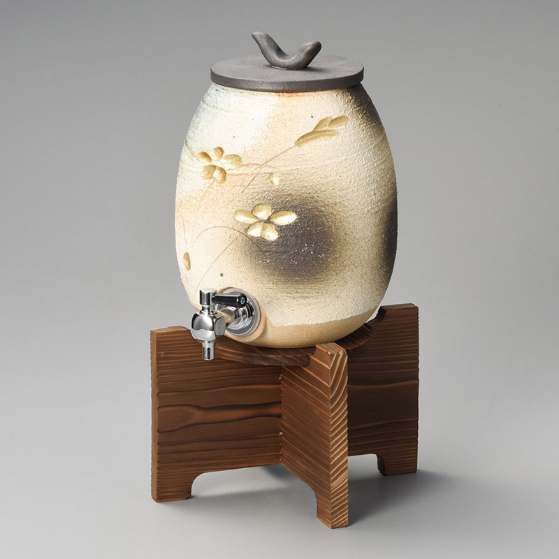 山万 32206-660 金彩花彫サーバー焼杉台付 信楽 1個（ご注文単位1個）【直送品】