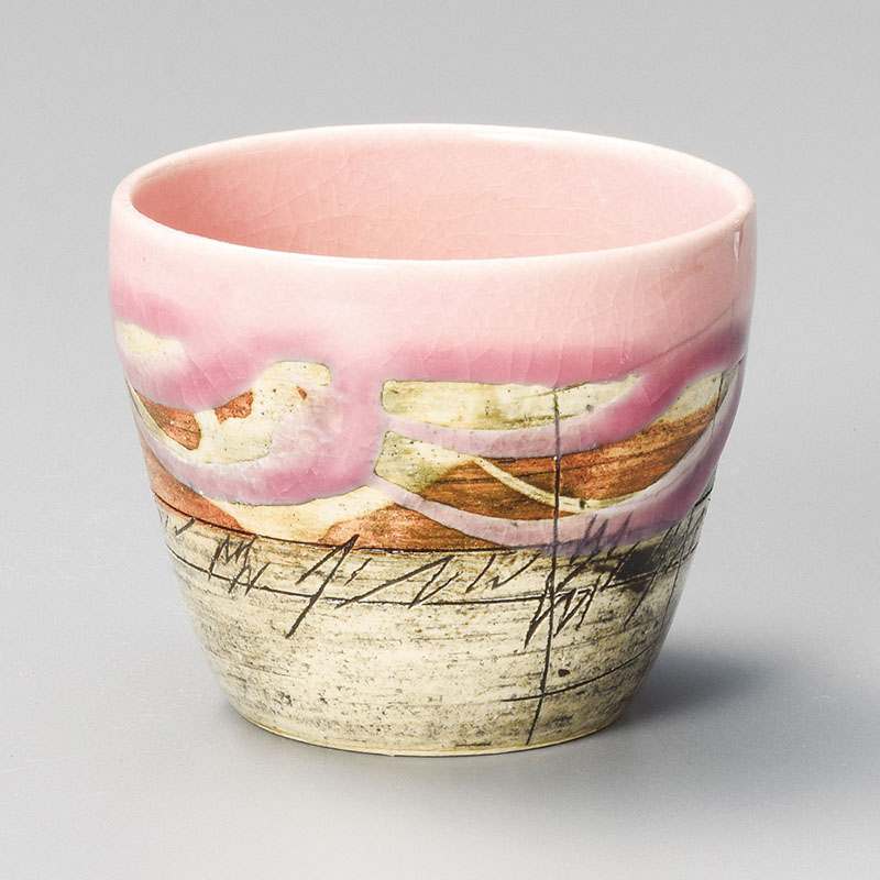 山万 33306-510 ピンク釉刻紋ロックカップ 1個（ご注文単位1個）【直送品】