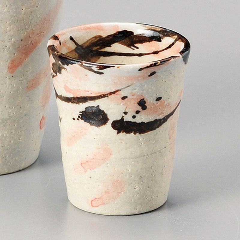 山万 33729-570 トビ紅釉冷酒盃 1個(ご注文単位1個)【直送品】