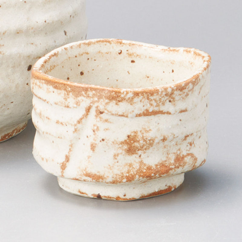 山万 33823-180 サビ志野手造り風グイ呑 1個（ご注文単位1個）【直送品】