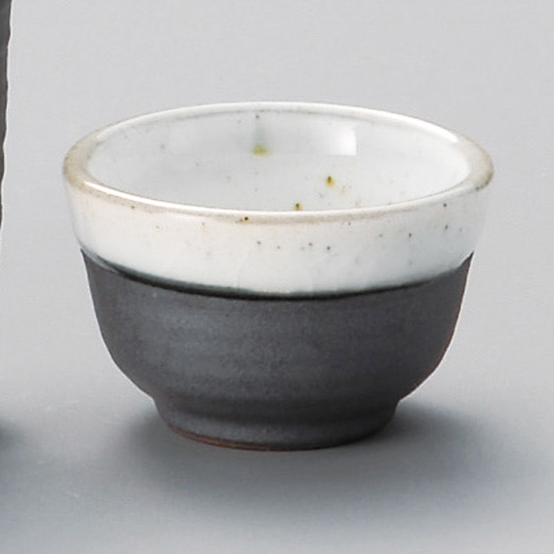 山万 34024-230 鉄釉粉引大グイ呑 1個（ご注文単位1個）【直送品】