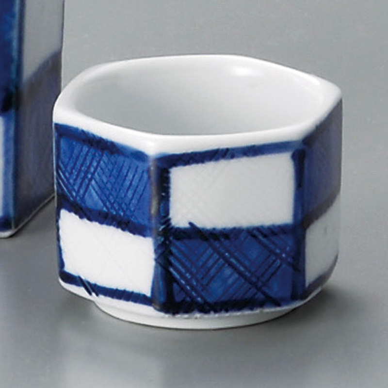 山万 33843-430 市松六角グイ呑 1個（ご注文単位1個）【直送品】