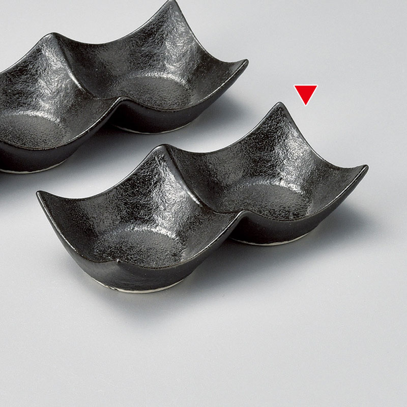 山万 37010-430 瀬戸黒石目型豆2連皿 1個（ご注文単位1個）【直送品】