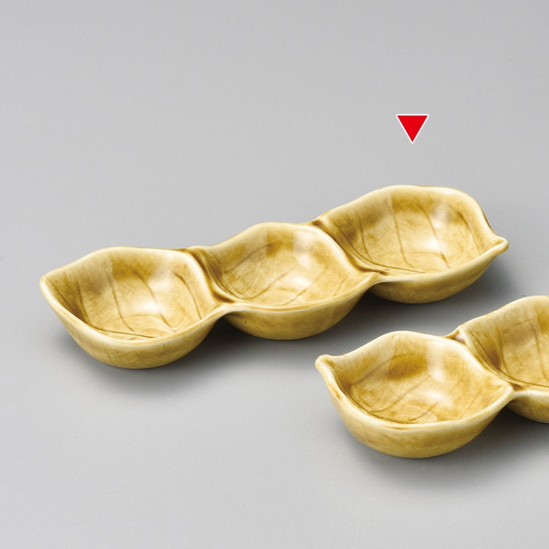 山万 37039-570 黄瀬戸木の葉三品盛 1個（ご注文単位1個）【直送品】