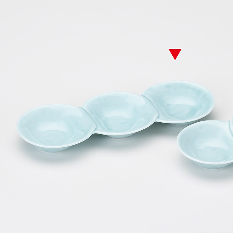 山万 37027-460 青磁だんご3連皿 1個（ご注文単位1個）【直送品】