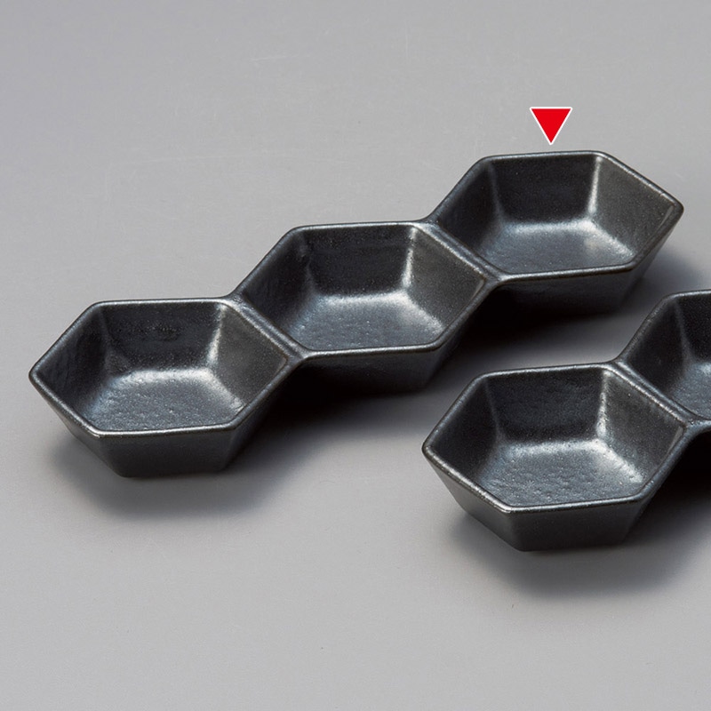 山万 37115-580 ゆず黒六角3連 1個（ご注文単位1個）【直送品】