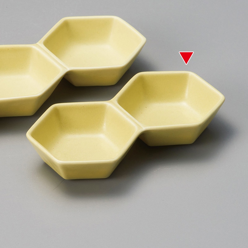 山万 37124-580 黄マット六角2連 1個（ご注文単位1個）【直送品】