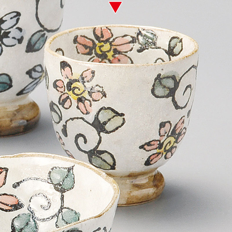 山万 41214-510 赤花紋唐草湯呑 小 1個（ご注文単位1個）【直送品】