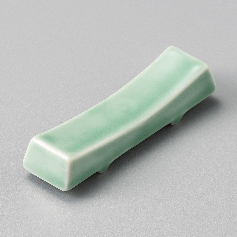 山万 42921-430 ヒスイ切板箸置 1個（ご注文単位1個）【直送品】