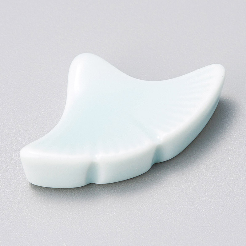 山万 43137-180 青磁イチョウ箸置 1個（ご注文単位1個）【直送品】