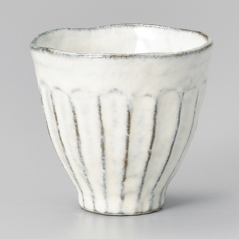 山万 43912-230 黒土粉引 削ぎ湯呑 1個（ご注文単位1個）【直送品】