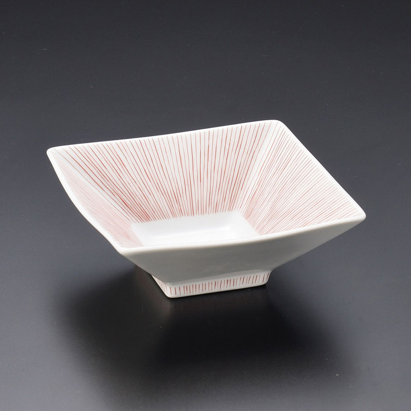 山万 46620-710 渕赤十草ナブリ角中付(有田焼) 1個（ご注文単位1個）【直送品】