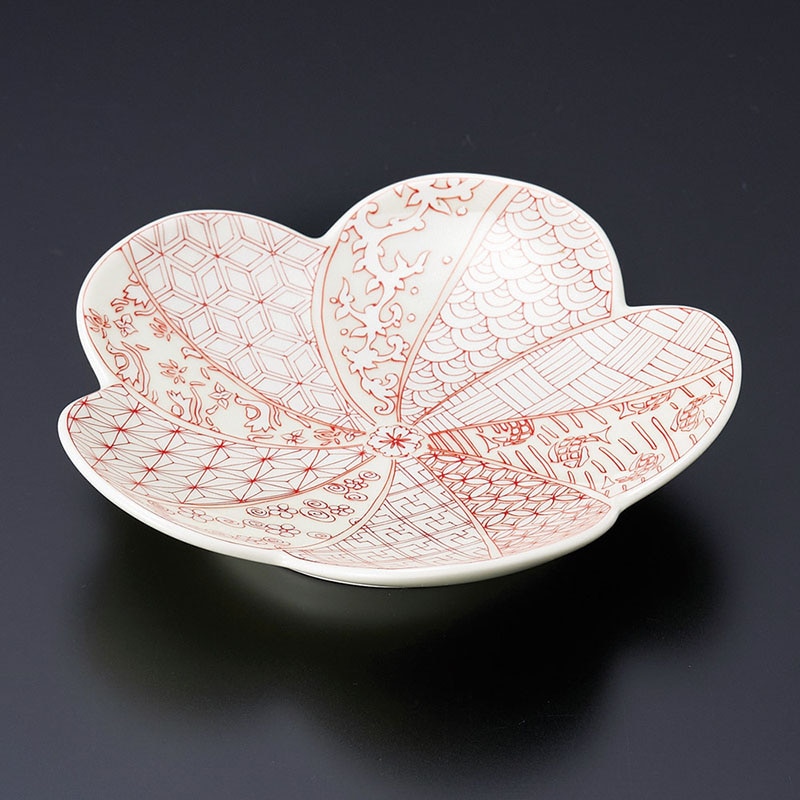 山万 46723-710 銀彩祥瑞捻梅型皿(有田焼) 1個（ご注文単位1個）【直送品】