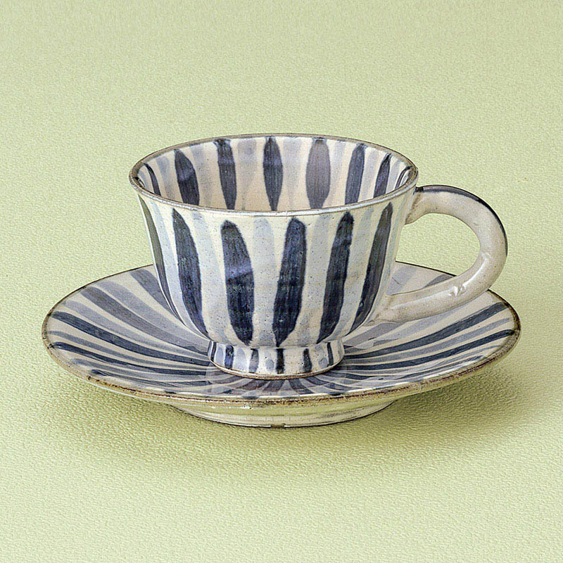 山万 66124-100 染付十草コーヒー碗皿 1個（ご注文単位1個）【直送品】